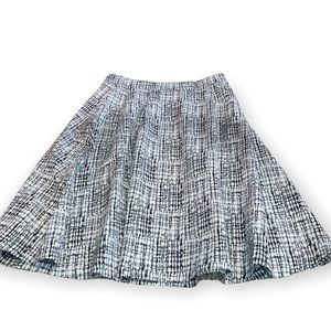 Potter’s Pot black and white skirt size Large